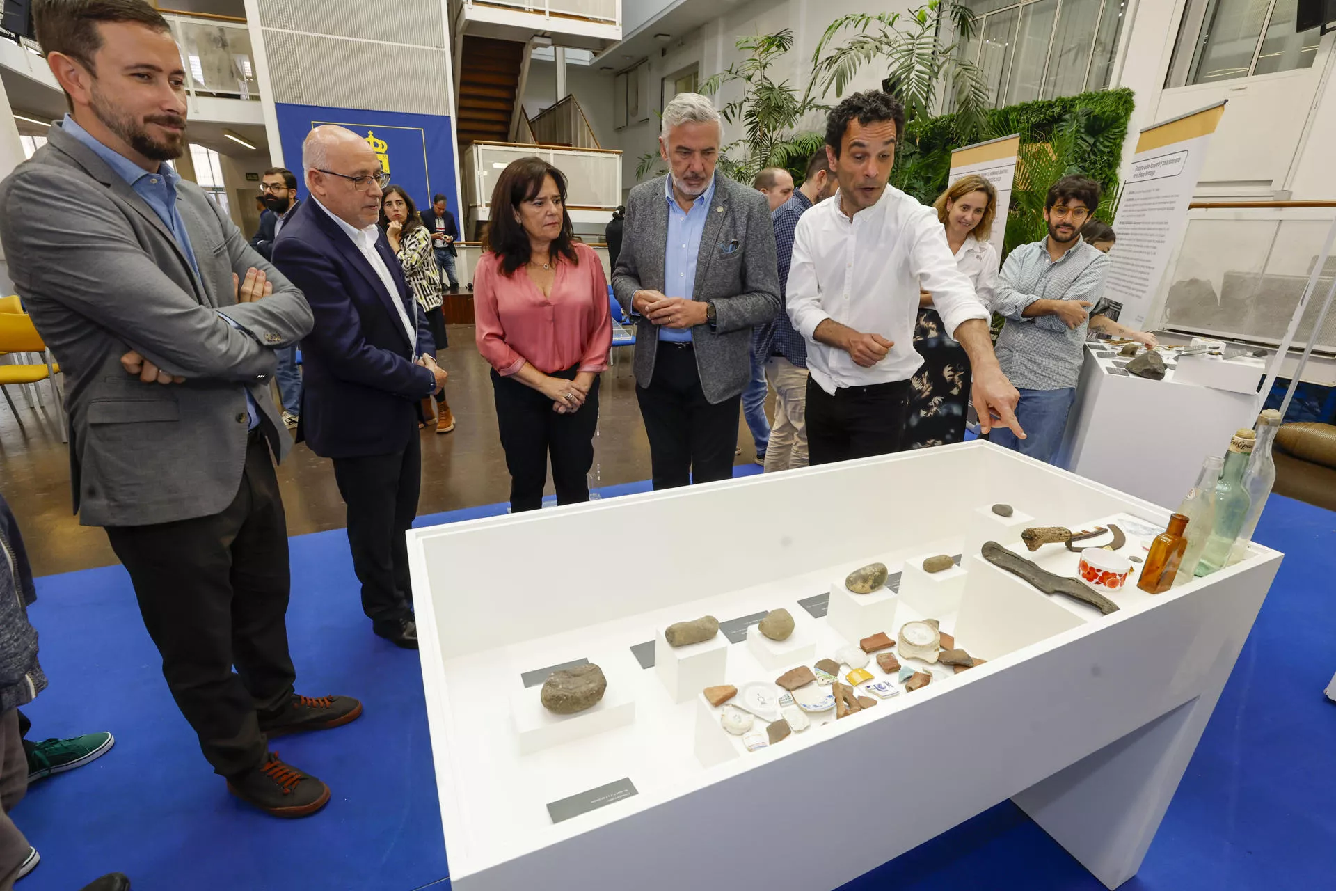 Nuevos hallazgos en Risco Caído revelan una cumbre prehispánica más compleja y conectada. / ELVIRA URQUIJO A.-EFE