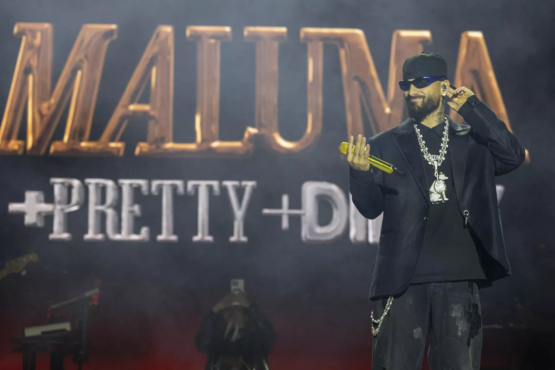 Carta abierta del tejido cultural de Las Palmas a Carolina Darias. En la imagen, Maluma durante su concierto en el Carnaval 2025. / QUIQUE CURBELO-EFE