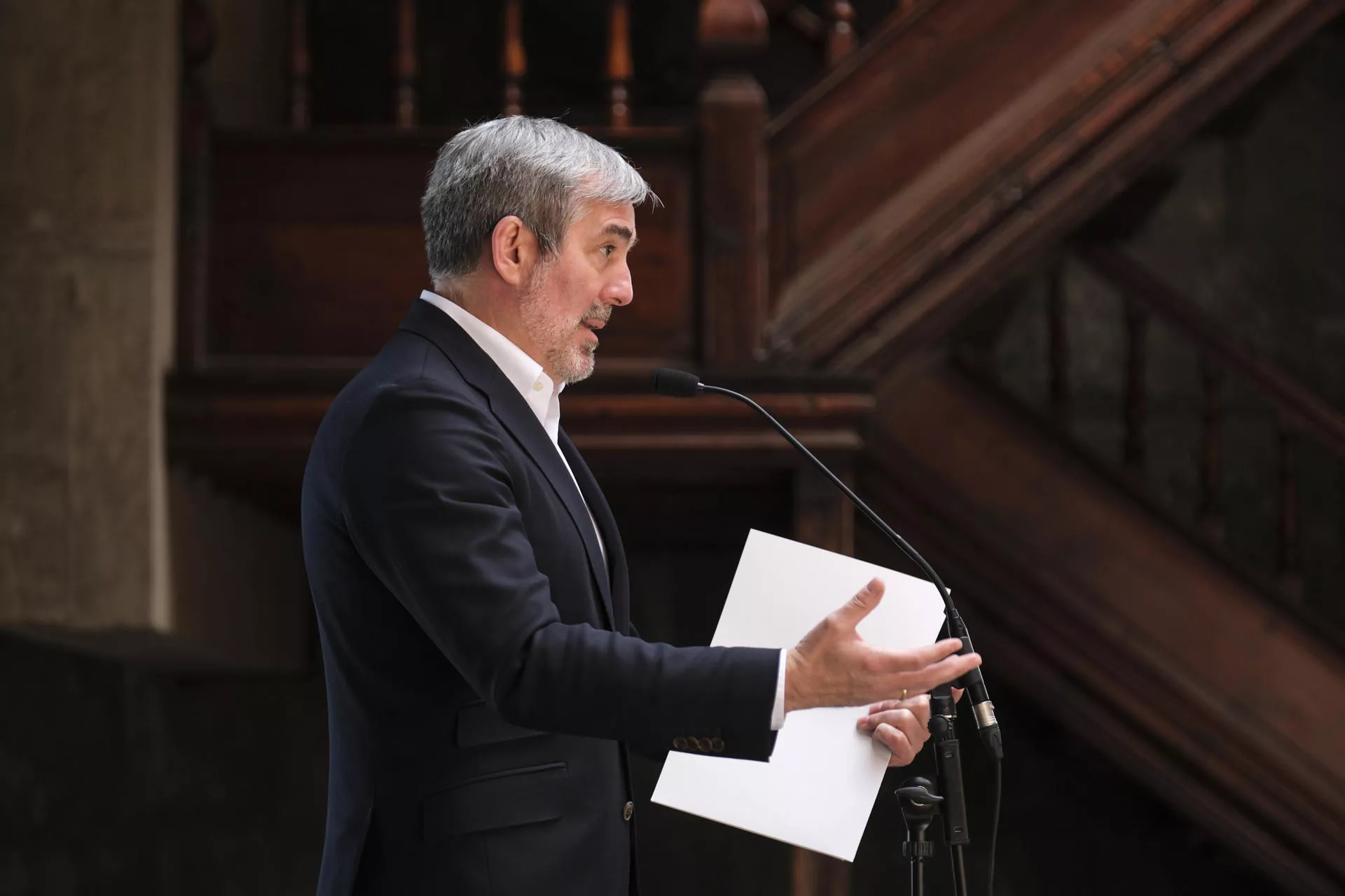 Clavijo responde a Ayuso y le recuerda que lo razonable es no dejar sola a Canarias. / ALBERTO VALDÉS-EFE