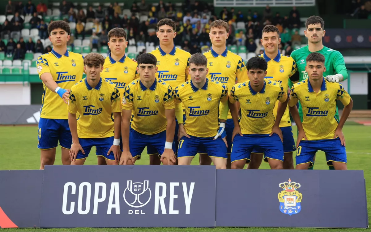 Paso a la cantera. En la imagen, el Juvenil A de la UD Las Palmas que este año se coló en las semifinales de la Copa del Rey. / UDLP CANTERA