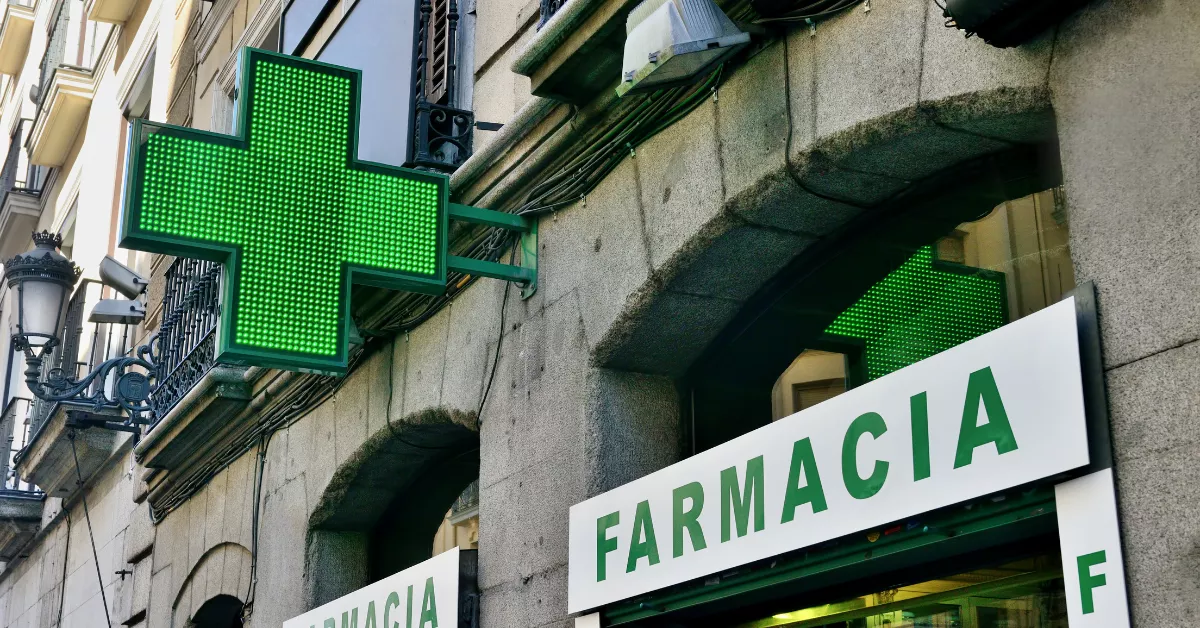 Cartel de una farmacia. / IMAGEN DE LA RED