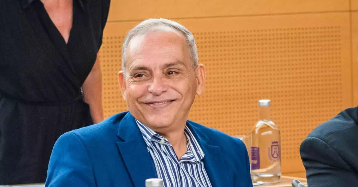 El consejero de Empleo y Educación, Efraín Medina, artesanía/ CABILDO DE TENERIFE