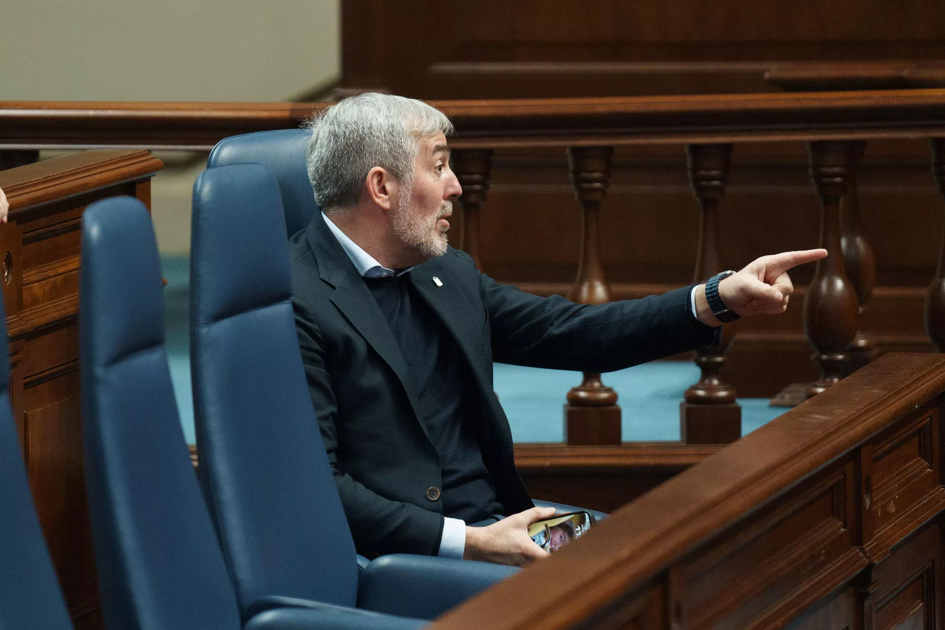 Clavijo celebra el aval del Supremo a Canarias y exige al Estado proteger a 1.000 menores. / RAMÓN DE LA ROCHA-EFE