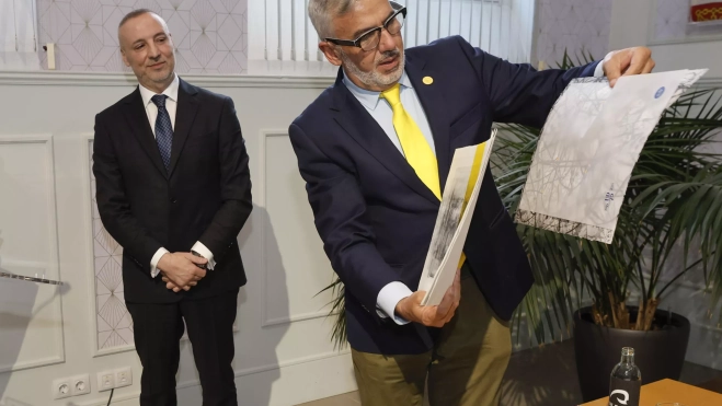 6f4e1415d98a0cced1885a1ae439b4a0c5a02ed2w