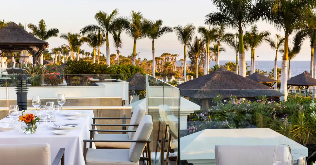 Restaurante La Terrasse en Tenerife / GRAN MELIÁ PALACIO DE ISORA