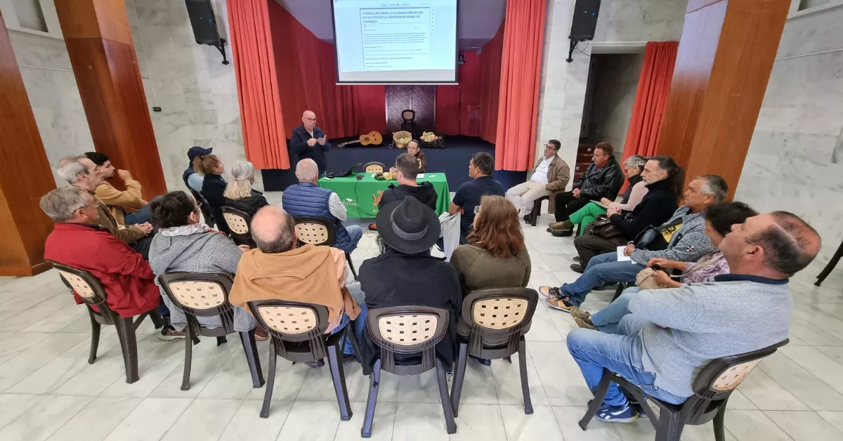 Imagen de la constitución de la universidad rural / UNIÓN DE ASOCIACIONES RBGC