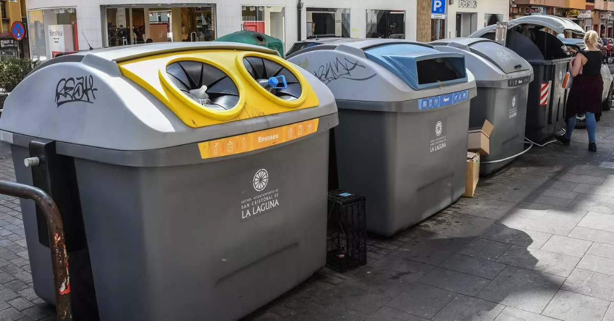 Contenedores de basura en La Laguna. /Redes