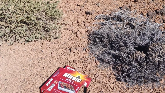Pastillas de encendido tiradas en las Minas de San José. / JAIME COELLO