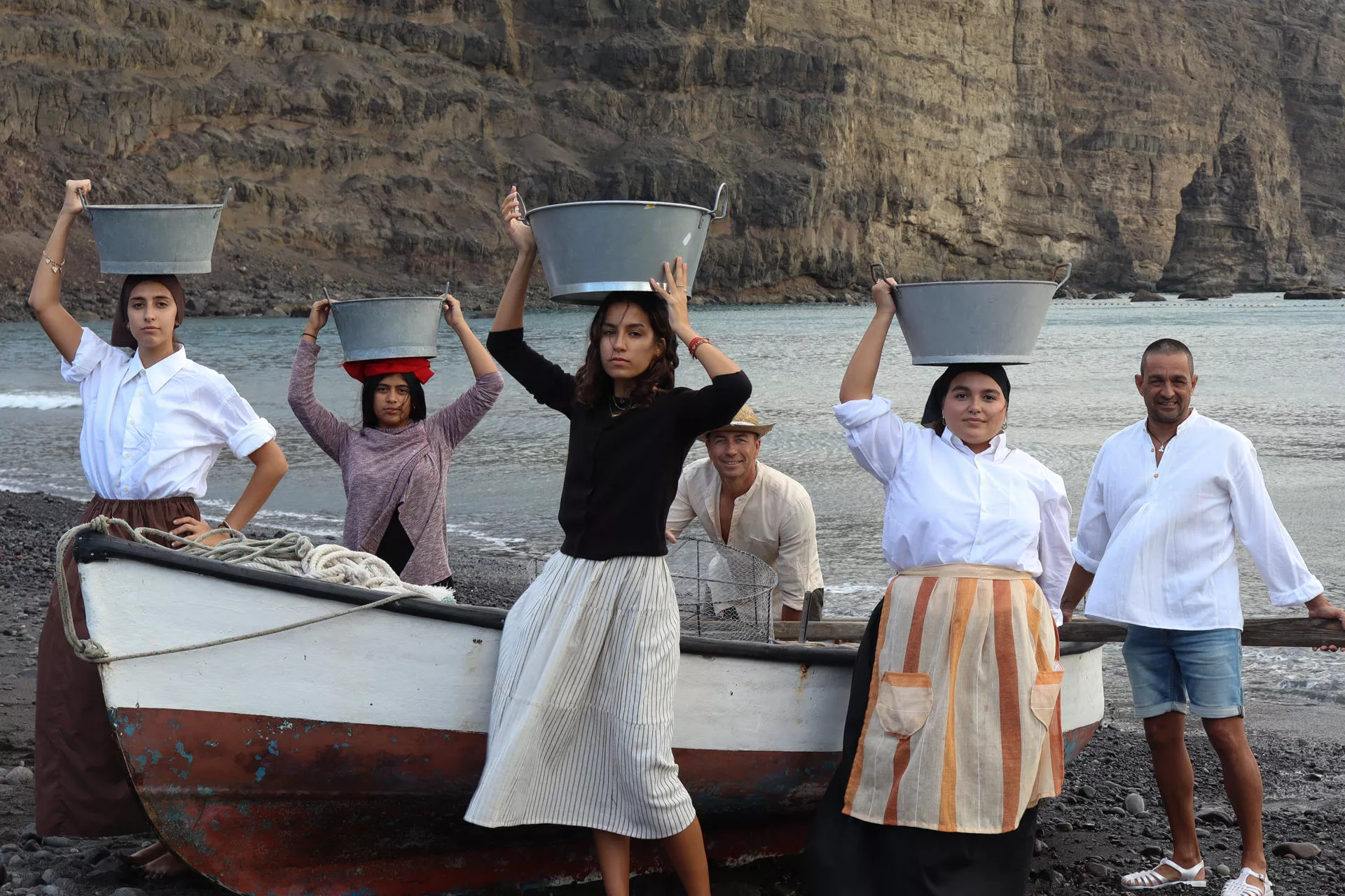 Estampa de la pesca artesanal en Agaete (Gran Canaria) para proyecto de la ULPGC. / EFE / Canarias Retro