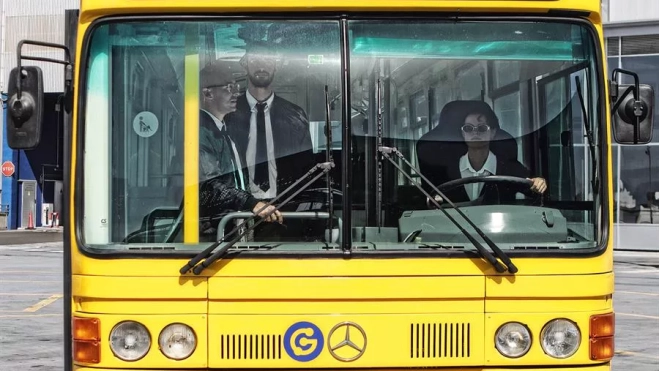 Homenaje a Angelita Pérez, primera mujer chófer en Guaguas Municipales de Las Palmas de Gran Canaria. / EFE / Canarias Retro