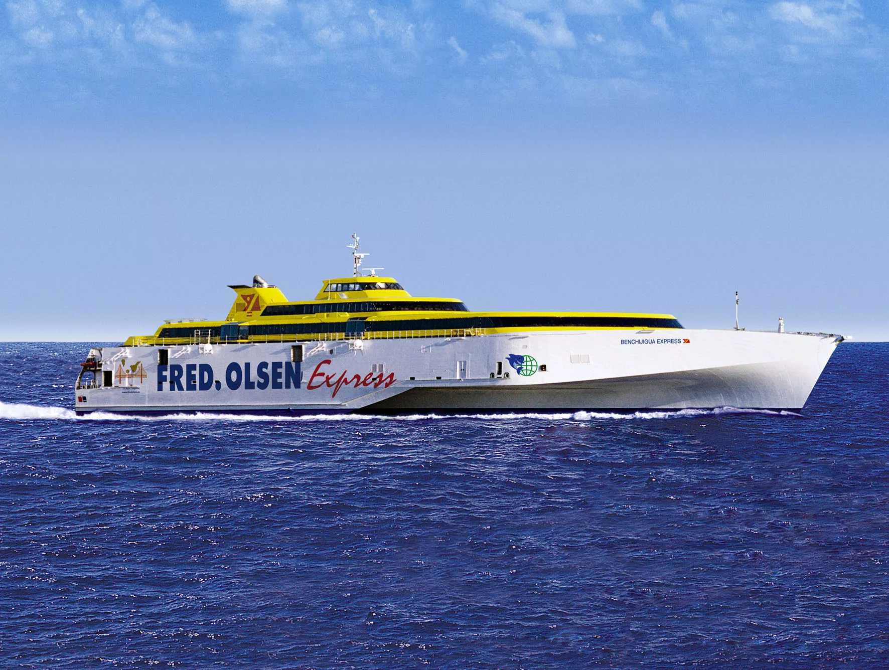 Trimarán Benchijigua Express. / FRED. OLSEN EXPRESS