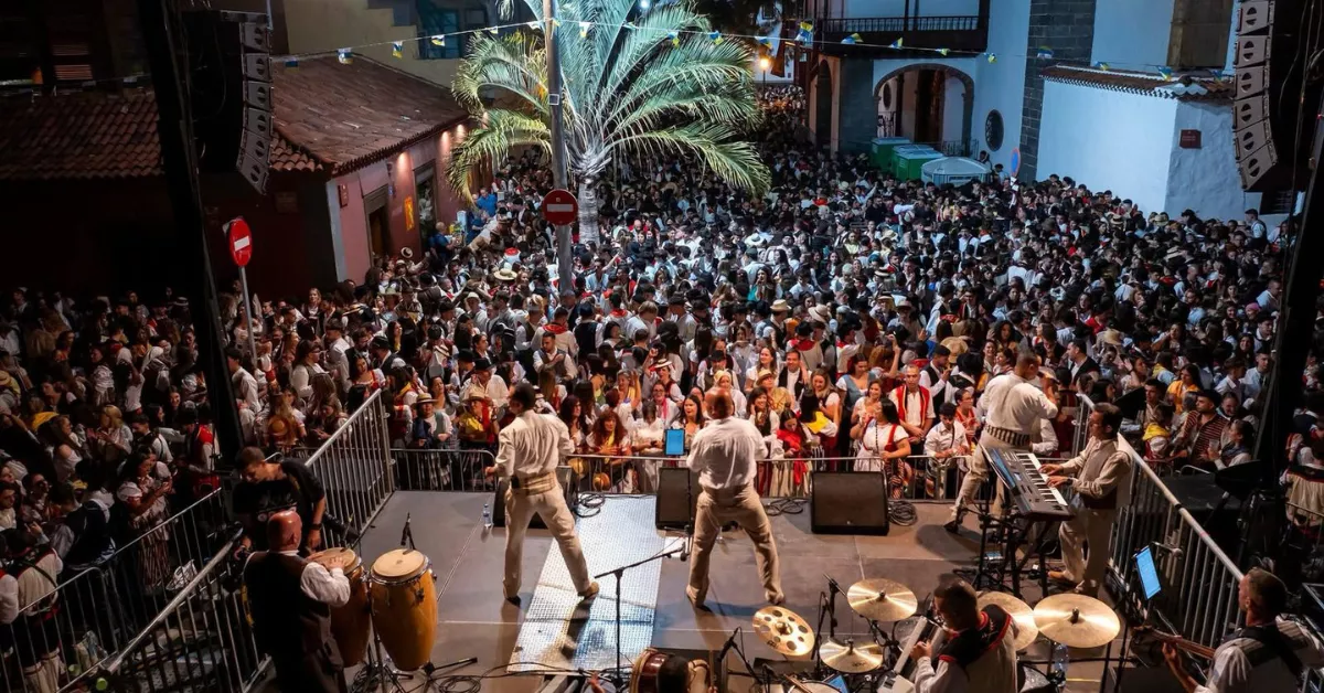 Baile de magos de Santa Cruz de Tenerife./ CEDIDA