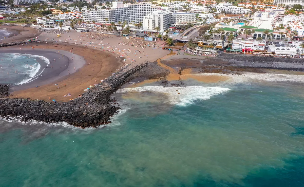Vertido en el barranco de Troya, entre Arona y Adeje./ FELIPE RAVINA