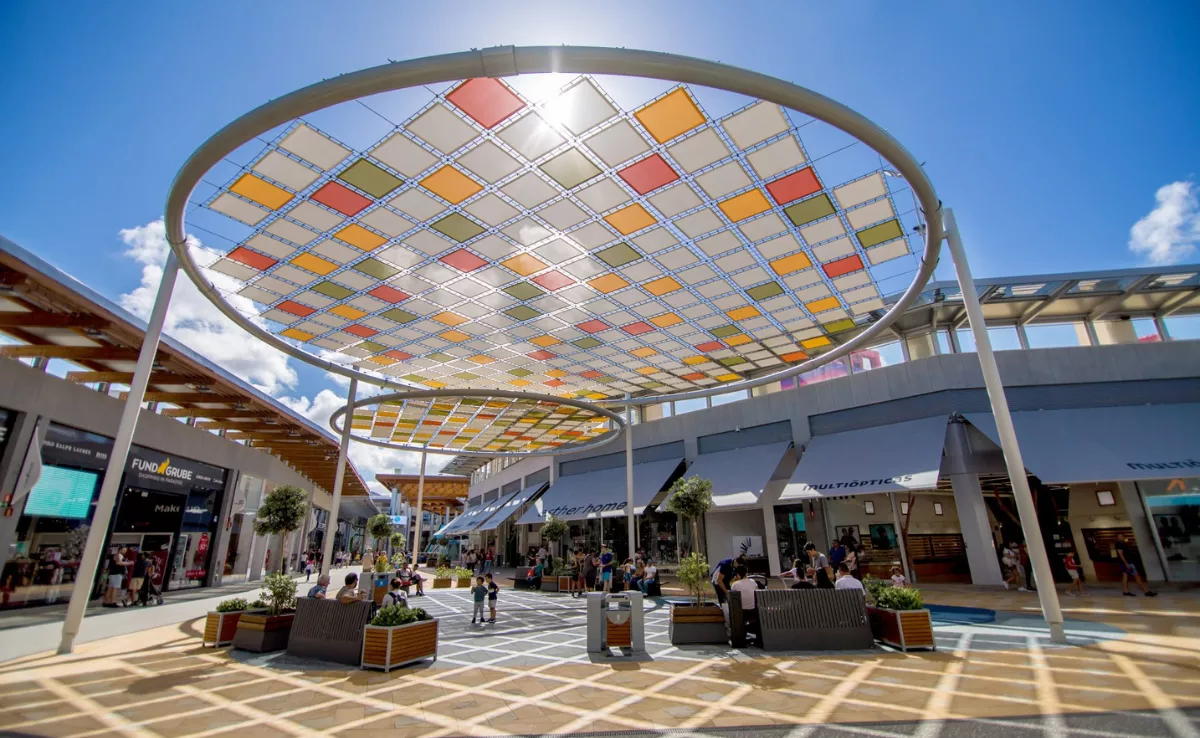 Centro comercial Los Alisios en Las Palmas de Gran Canaria / LOS ALISIOS