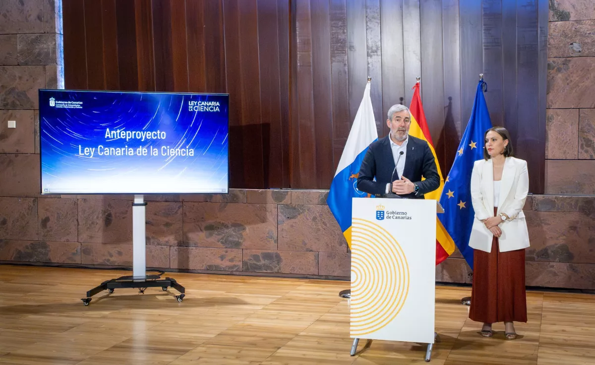 Fernando Clavijo y Migdalia Machín en la presentación de la nueva Ley de Ciencia de Canarias. /Cedida
