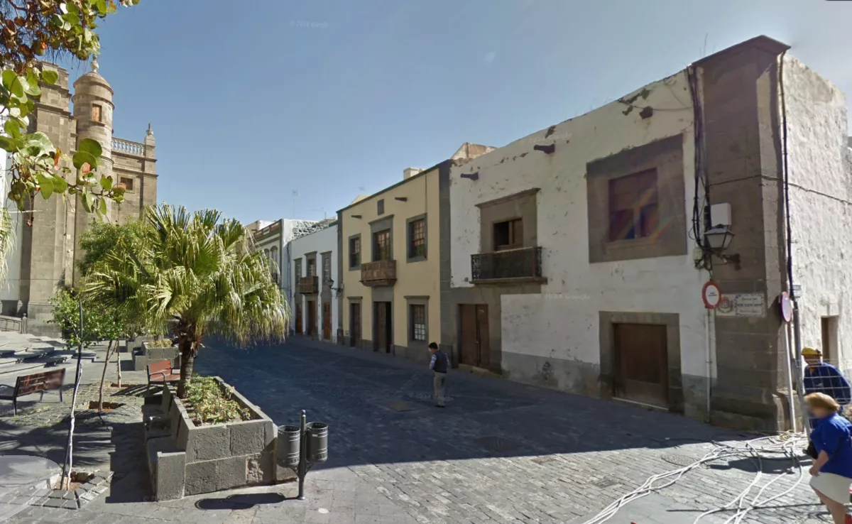 Fachada de la casa del s. XIX por la calle Felipe Massieu Falcón / AH