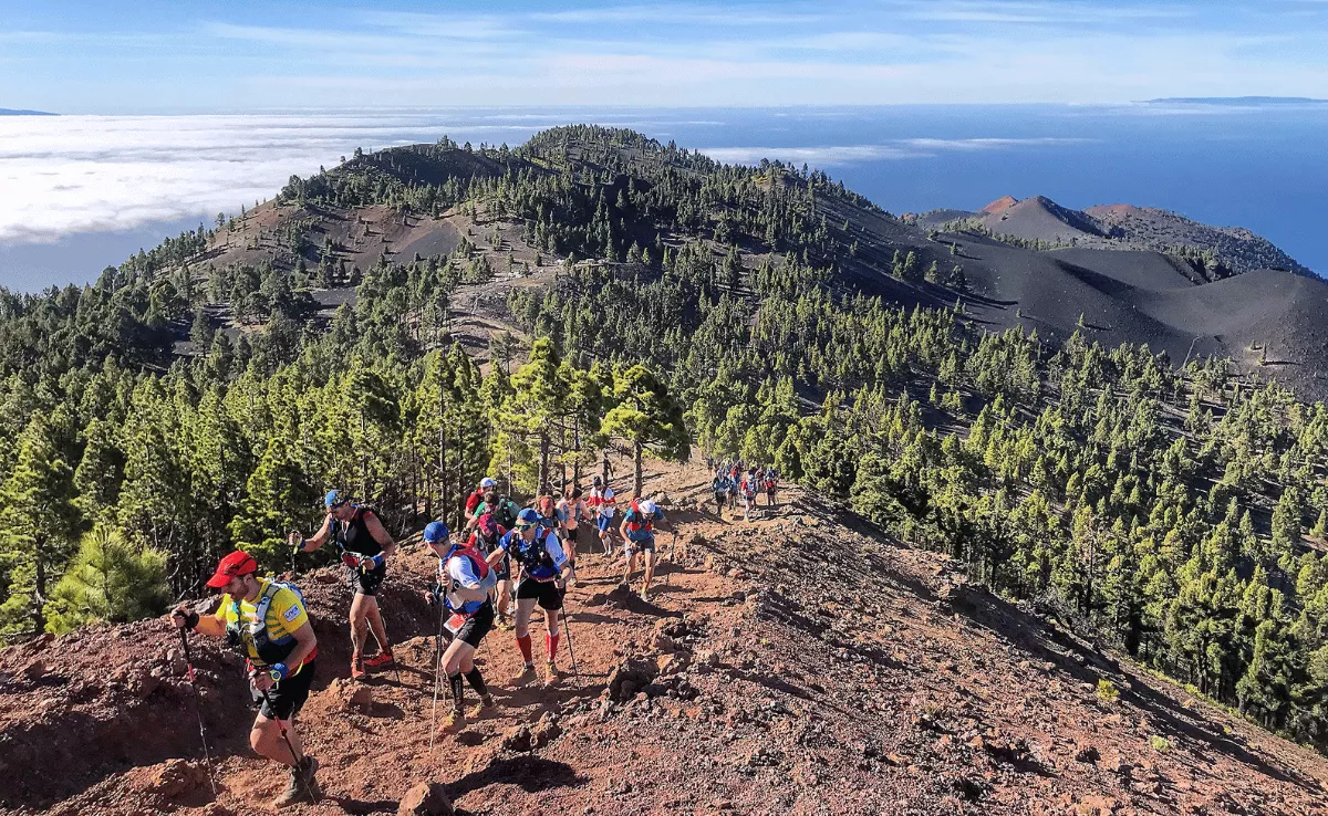 Imagen de unos participantes de la Transvulcania / TRANSVULCANIA