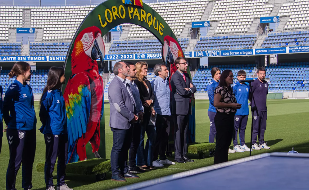 El Loro Parque mantiene su patrocinio con el CD Tenerife / CD TENERIFE