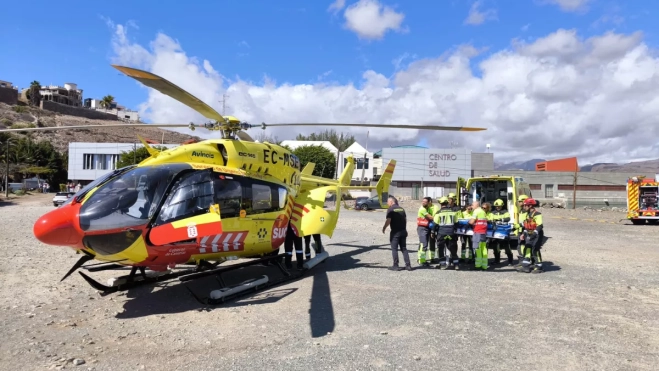 Helicóptero medicalizado de emergencias del Servicio de Urgencias Canario./ CEDIDA