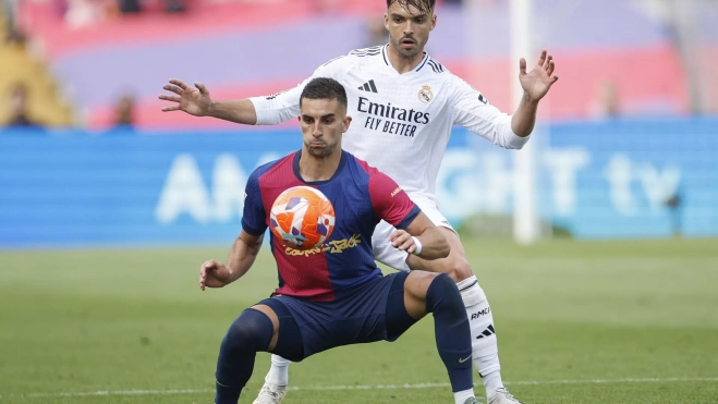 Asencio y tres exjugadores del Real Madrid, a juicio por difusión de vídeos sexuales con una menor. / ALBERTO ESTÉVEZ-EFE