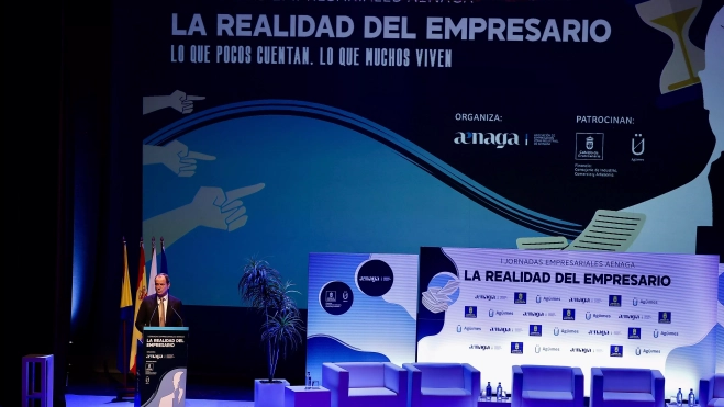 Óscar Hernández, alcalde de Agüimes, durante su discurso. / AH Óscar Hernández, alcalde de Agüimes, durante su discurso. / AH