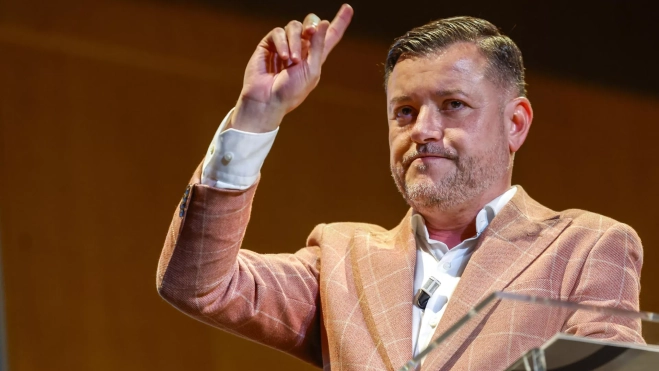 Teodoro Sosa, durante el acto de presentación de Municipalistas Primero Canarias. / ELVIRA URQUIJO A.-EFE