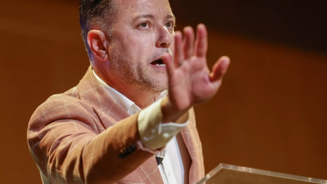 Gesto de Teodoro Sosa en Infecar. / ELVIRA URQUIJO A.-EFE