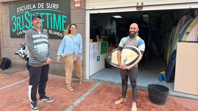 Academia 3RJ Surf Time / AH