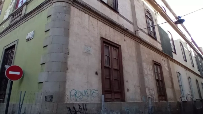 Visión del lateral del edificio Irineo|AH Visión del lateral del edificio Irineo|AH