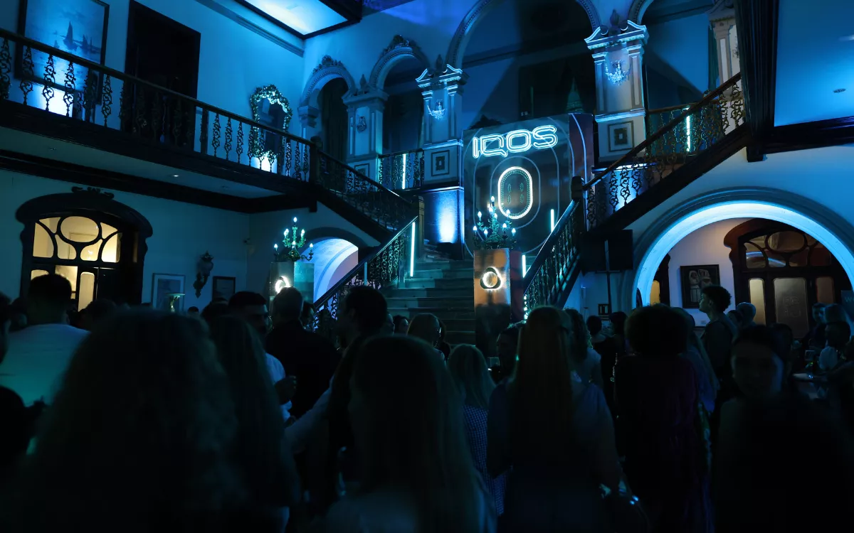 IQOS presenta su dispositivo más avanzado, ILUMA i, en un evento exclusivo en el Gabinete Literario. / AH
