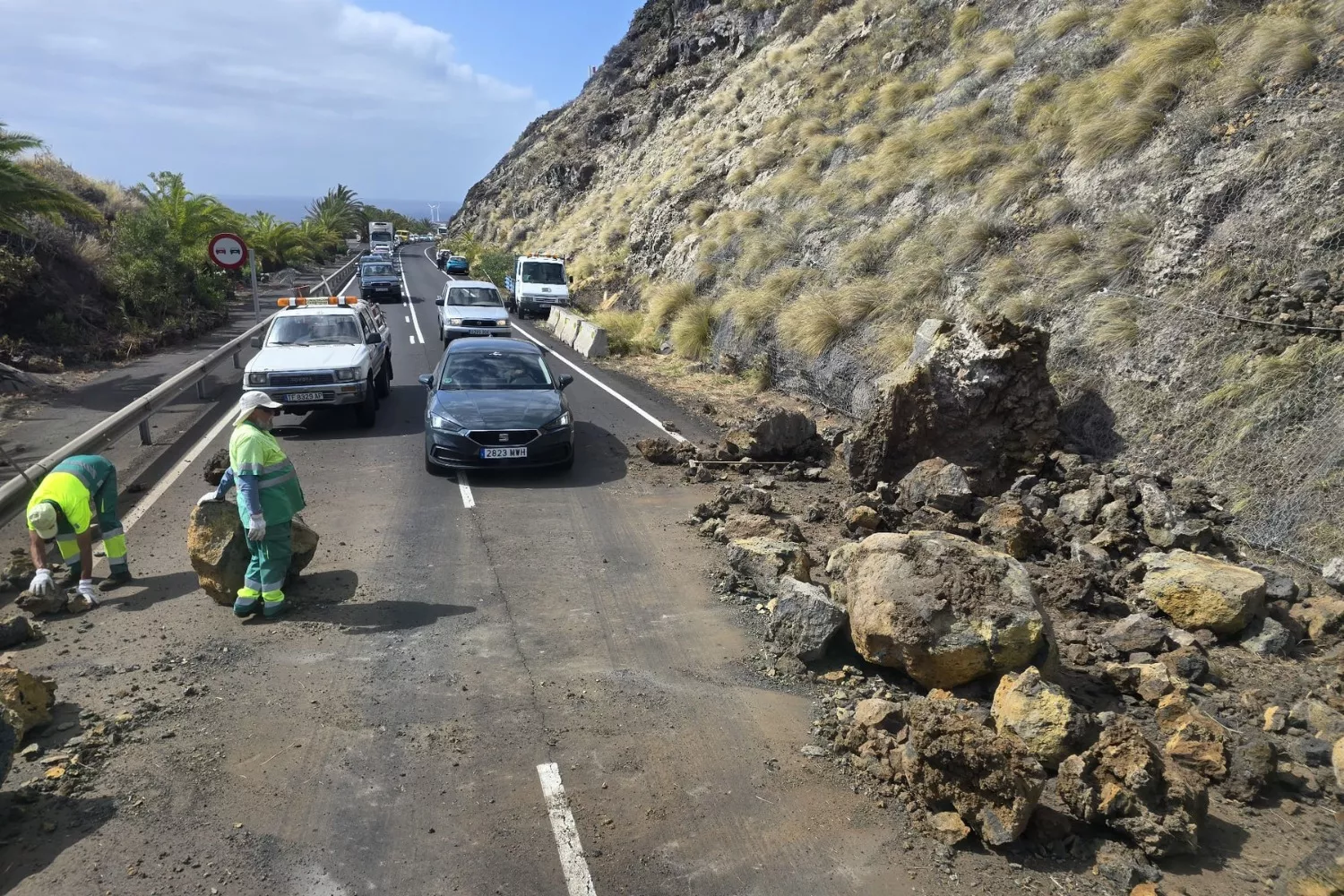 Desprendimiento en la carretera LP-5, en La Palma./ CABILDO LA PALMA