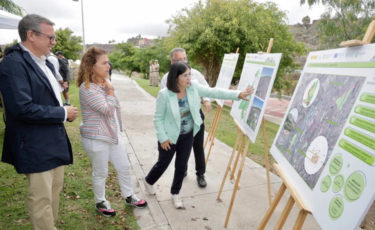 Carolina Darias, Mauricio Roque y Gemma Martínez durante la presentación del Corredor Verde de Las Palmas / GEURSA 