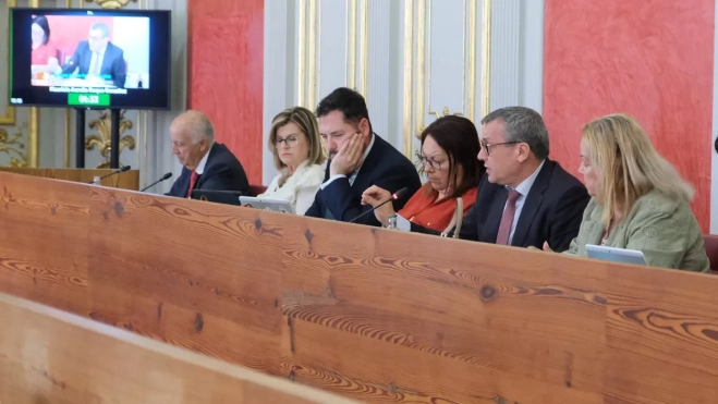 Mauricio Roque interviene en el Pleno del Ayuntamiento / AYUNTAMIENTO DE LAS PALMAS Mauricio Roque interviene en el Pleno del Ayuntamiento / AYUNTAMIENTO DE LAS PALMAS