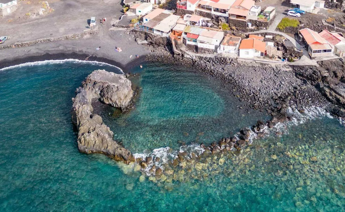 Vista aérea de la costa de Punta Larga, en La Palma. / VISIT LA PALMA