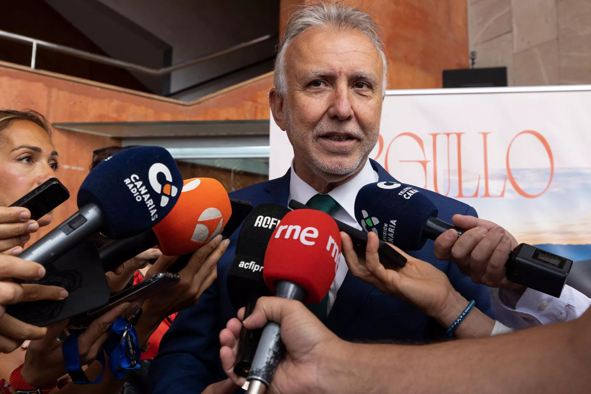 El ministro de Política Territorial y Memoria Democrática, Ángel Victor Torres. / EFE - QUIQUE CURBELO