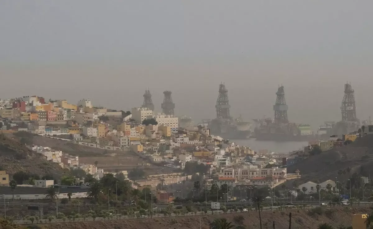 Imagen de calima en Canarias / EFE