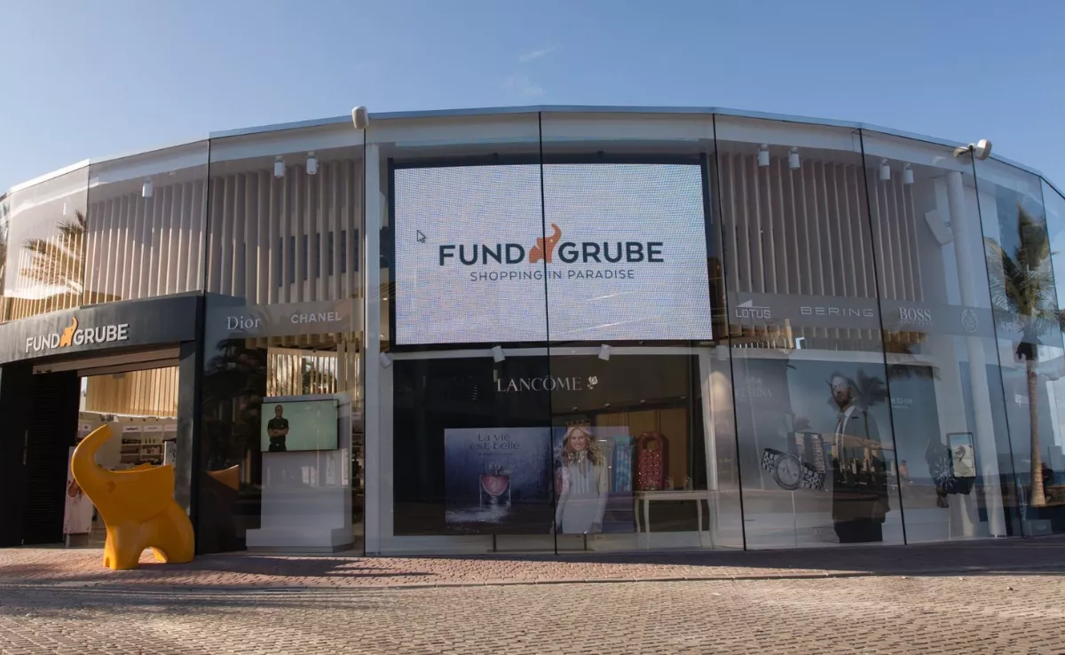 Tienda de Fund Grube en Meloneras / CÍRCULO DE EMPRESARIOS