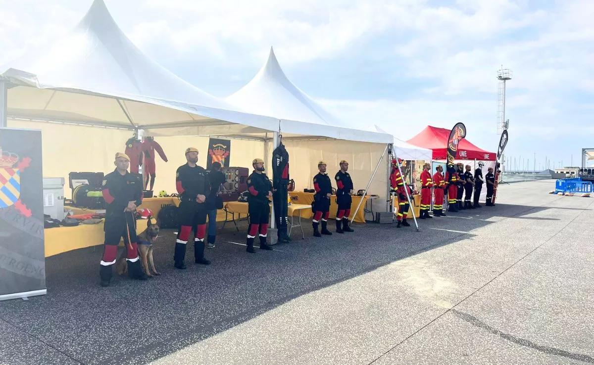 Stands de la UME en la exposición militar con motivo del DIFAS 2025 / BELA CABRERA / AH