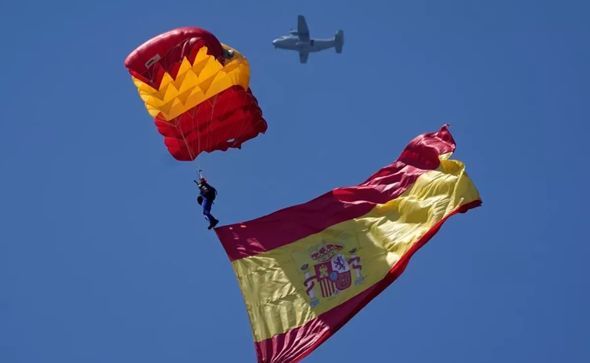 Imagen de un desfile de las Fuerzas Armadas / EFE Imagen de un desfile de las Fuerzas Armadas / EFE