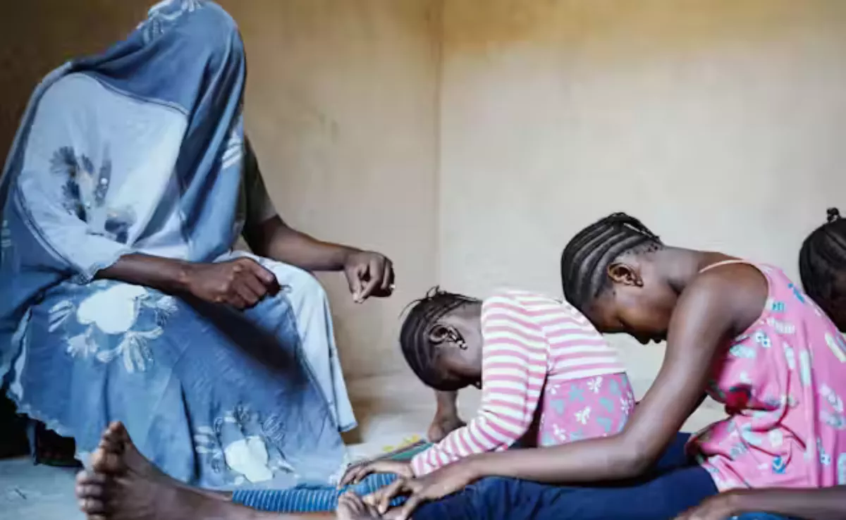 Imagen alusiva a la ablación o mutilación genital femenina./ Riccardo Mayer/Shutterstock