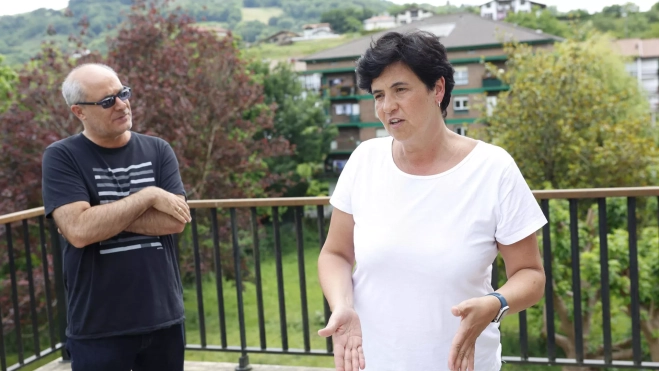 Fátima Román, en su domicilio de Navarra. / JUAN HERRERO-EFE