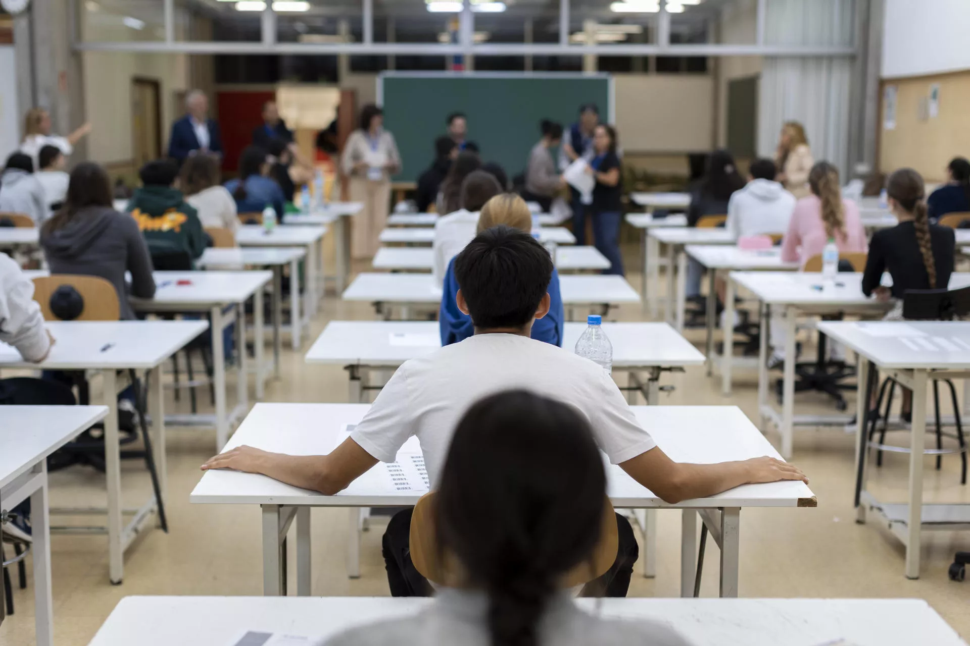 Alumnos en un examen de la PAU en Canarias. / QUIQUE CURBELO-EFE
