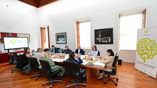 Foto de archivo de la deliberación del jurado del Concurso de Proyectos del Paseo Guiniguada. / AH