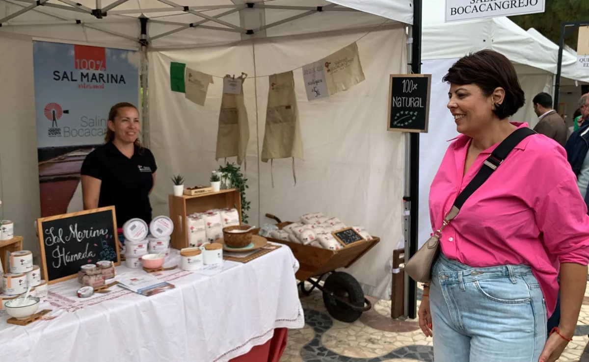 La consejera Minerva Alonso visita la Feria KM0 Gran Canaria / CABILDO DE GRAN CANARIA