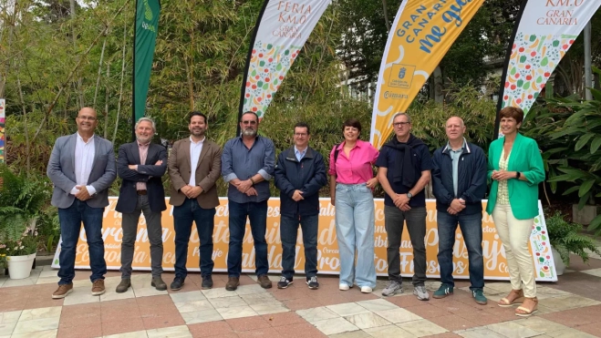 Representantes públicos visitan la Feria KM0 Gran Canaria / CABILDO DE GRAN CANARIA Representantes públicos visitan la Feria KM0 Gran Canaria / CABILDO DE GRAN CANARIA