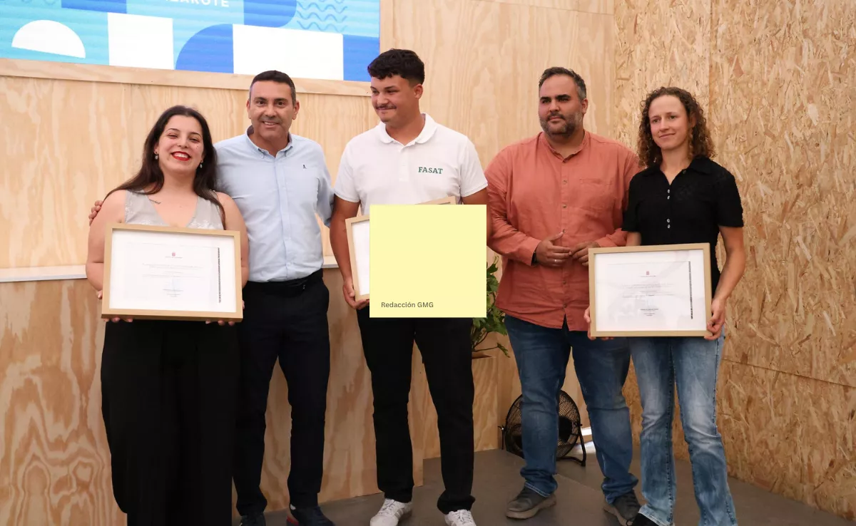 Reconocimiento a jóvenes emprendedores en Lanzarote / CABILDO DE LANZAROTE