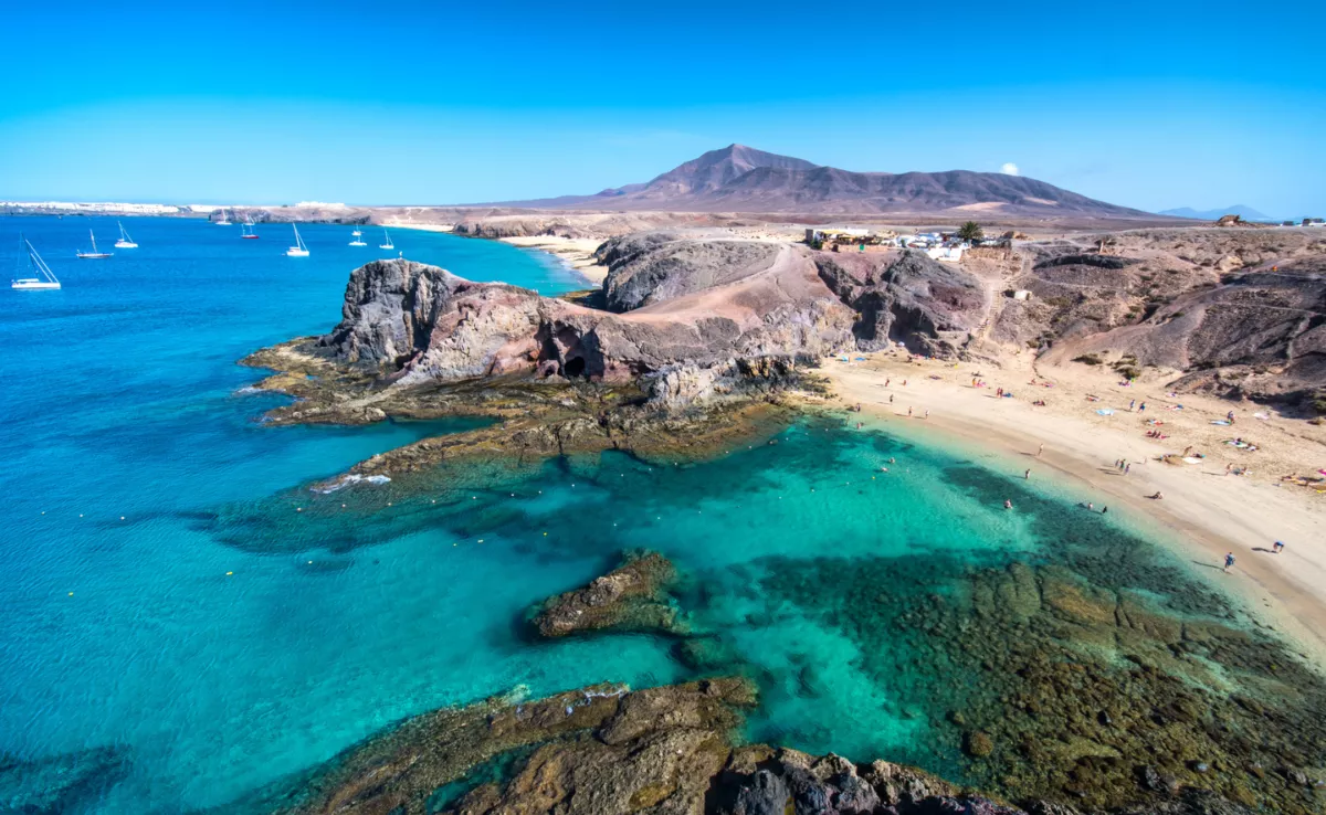 Playa de Papagayo, en Lanzarote, Canarias / TURISMO DE LANZAROTE