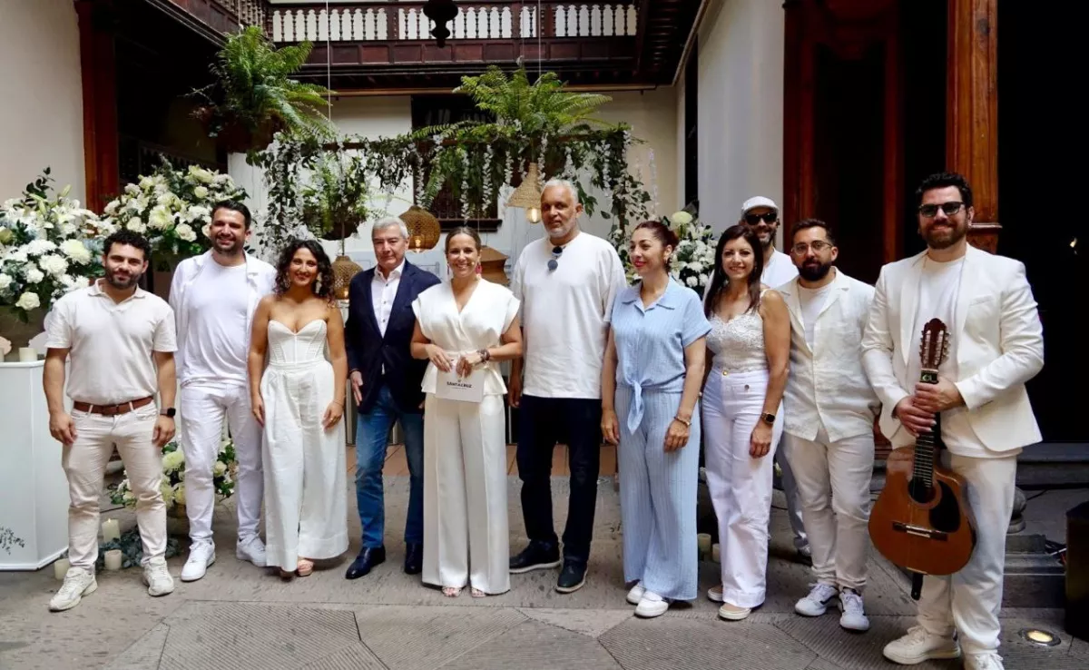 Fiesta de Bienvenida al Verano / AYUNTAMIENTO DE SANTA CRUZ DE TENERIFE