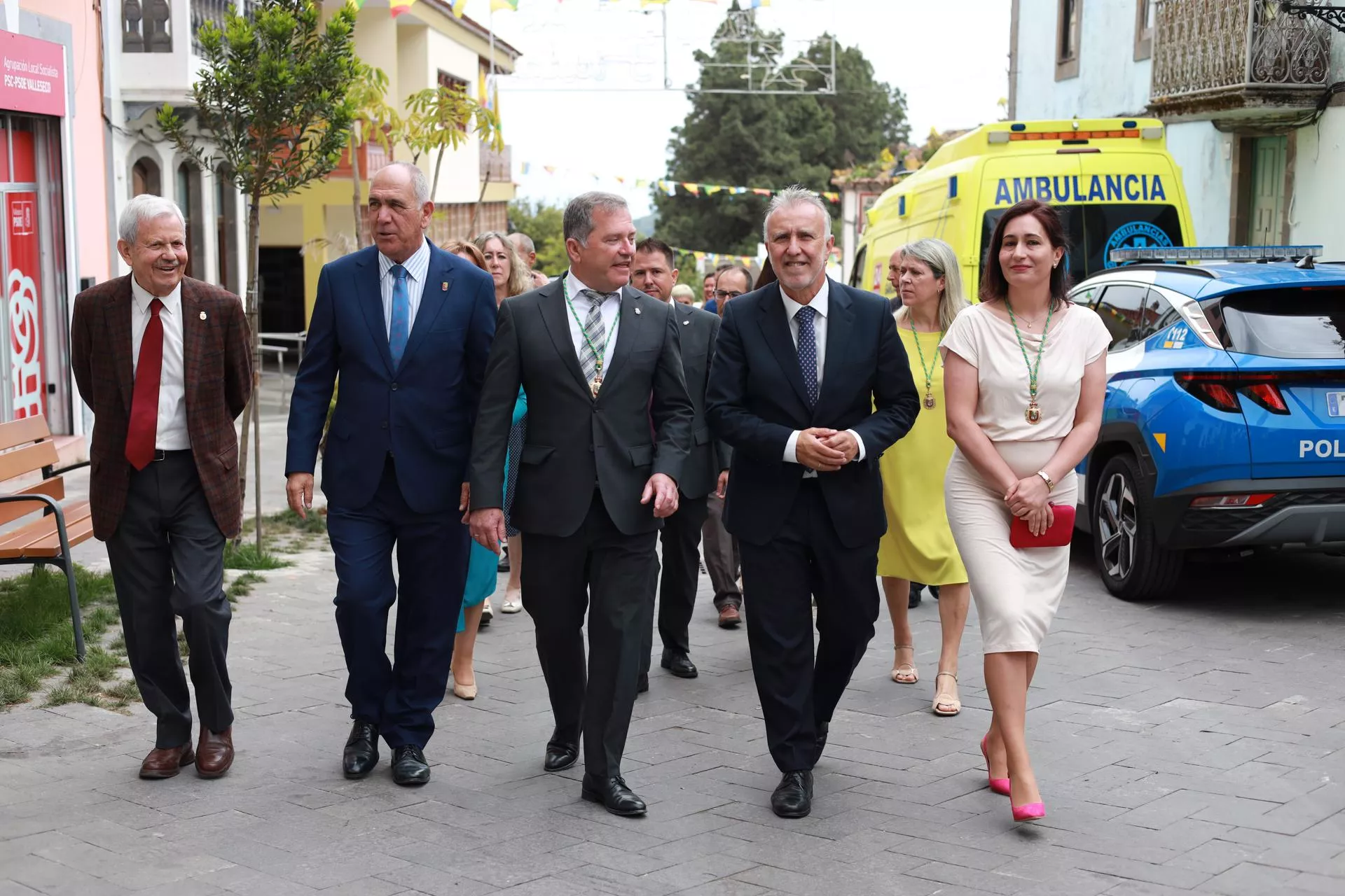Torres anuncia subvenciones a los cabildos para exhumaciones de la Guerra Civil y el franquismo. / LAURA BAUTISTA-EFE
