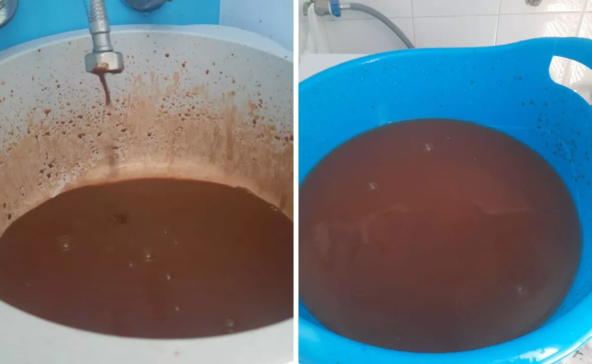 Agua marrón de una vivienda en Los Abrigos / DAMIANA PIRRITANO